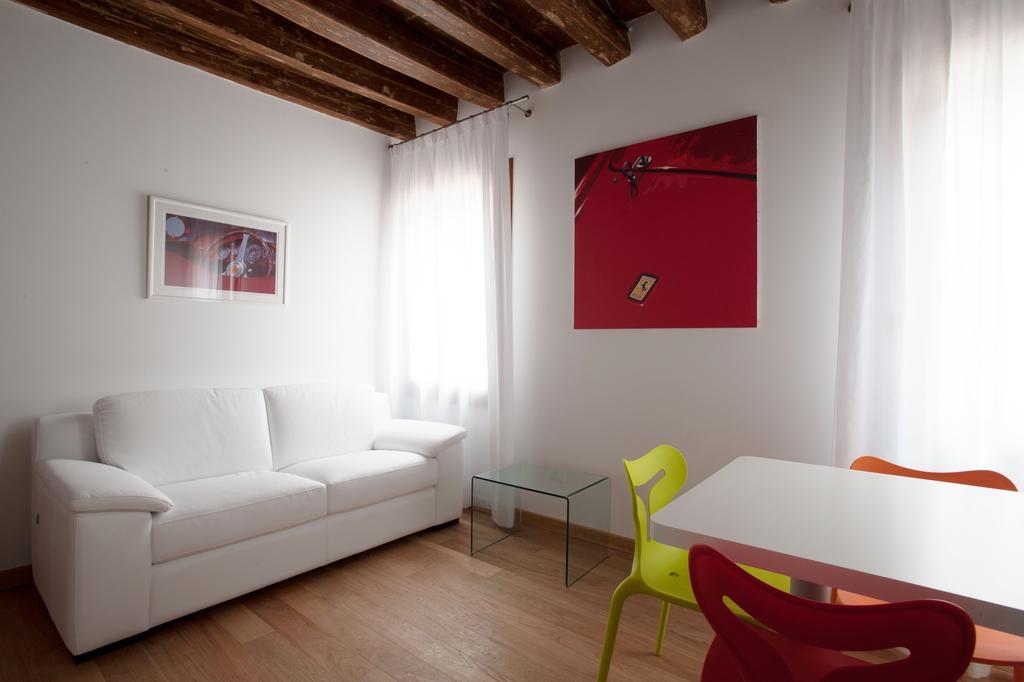 The Lion'S House Apt1 Venice Bilik gambar
